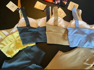 Conjunto deportivo L (Set top y leggins)