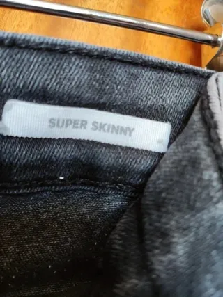 Jeans Pull&Bear Super Skinny Rotos Talla 38