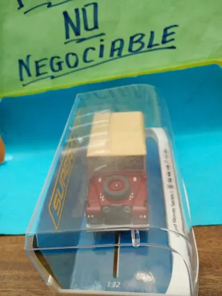 Scalextric Superslot Land Rover Series 1 poppy Red