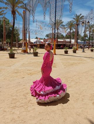 Vestido Flamenca Fucsia Lunares