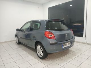RENAULT CLIO RIP CURL 1.5 DCI 70 CV