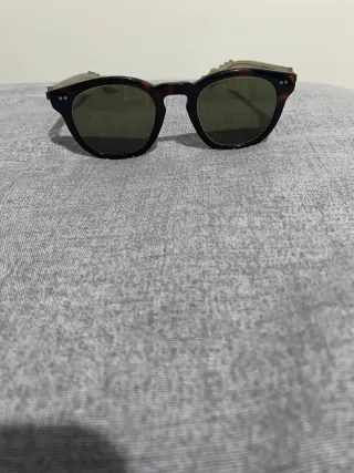 Occhiali da sole tartarugati