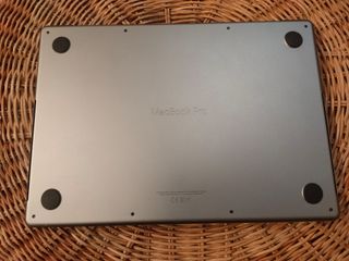 MACBOOK PRO M1 14'' 32 GB RAM PRACTICAMENTE NUEVO