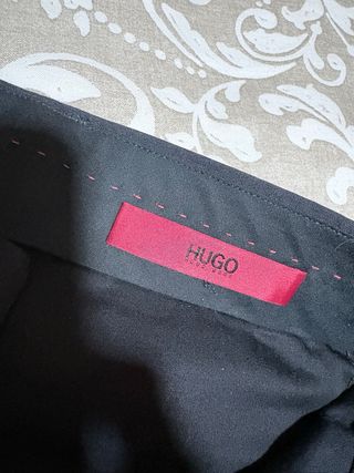 Pantalón Pinzas Hugo Boss Negro
