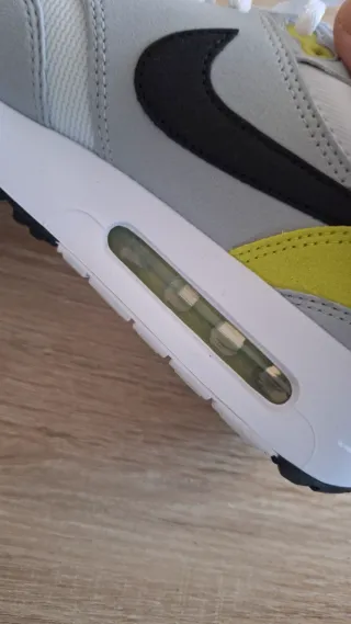 Nike Air Max Gris y Verde