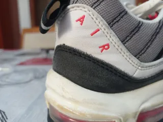 Zapatillas Nike Air Max grises y blancas