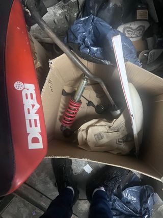 Derbi Senda R doy dos chasis y piezas de serie