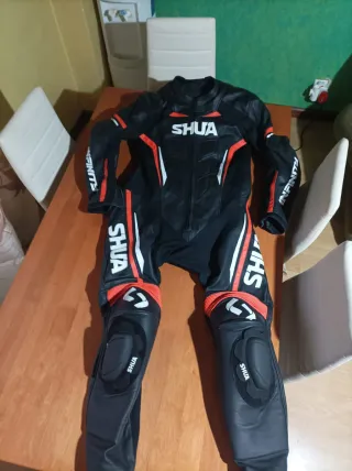 Mono de moto SHUA sin usar Talla M,l