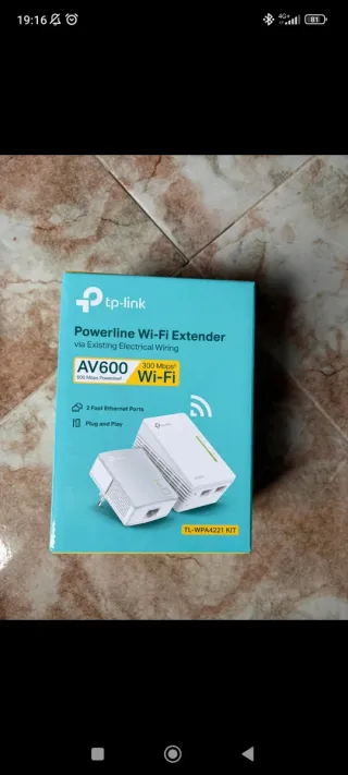 TP-Link Powerline Wi-Fi Extender AV600