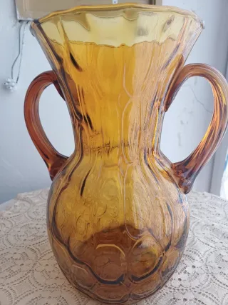 Jarrón de cristal ámbar con asas Gordiola