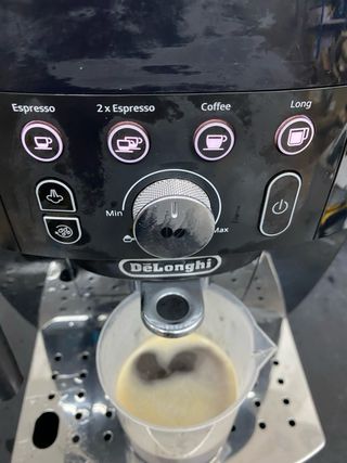 Cafetera DeLonghi Magnifica S Smart