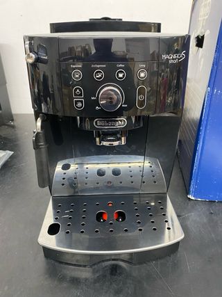 Cafetera DeLonghi Magnifica S Smart