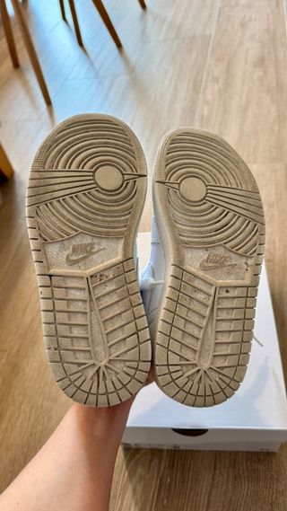 Air Jordan 1 Mid Blancas Botín