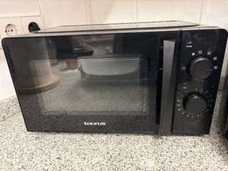 Microondas Taurus Negro