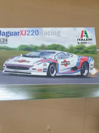 Maqueta Jaguar XJ220 Racing Italeri 1:24
