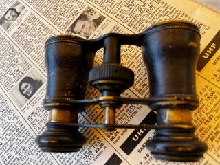 Binoculares de teatro antiguos.