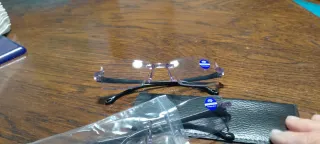 2 Gafas TR90    autoajustable cerca, lejos 0'5 a 5
