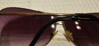 Gafas de sol Giorgio Armani doradas y moradas