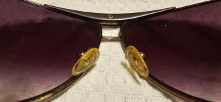 Gafas de sol Giorgio Armani doradas y moradas