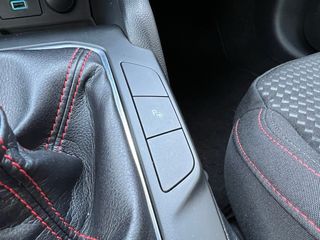 Ford Focus 2023 ST Line 125CV...13.000km!!!