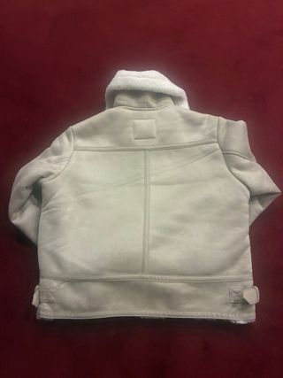 Cazadora Zara Beige con Borrego interior