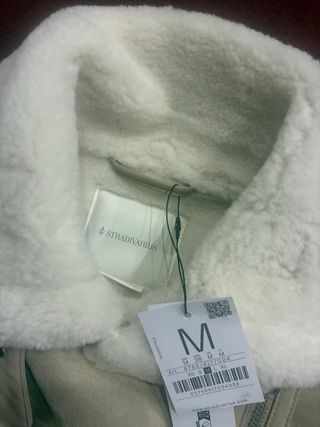 Cazadora Zara Beige con Borrego interior