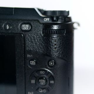 Panasonic Lumix GX80 + Objetivo 12-32mm de regalo