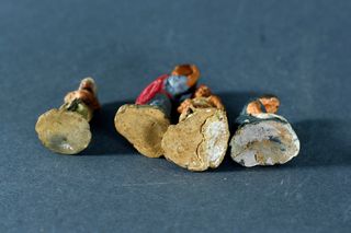 4 ANTIGUAS FIGURAS EN BARRO PARA BELÉN.4,5 CM.ALT.