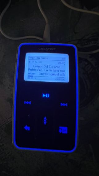 Creative ZEN Micro Púrpura + Accesorios