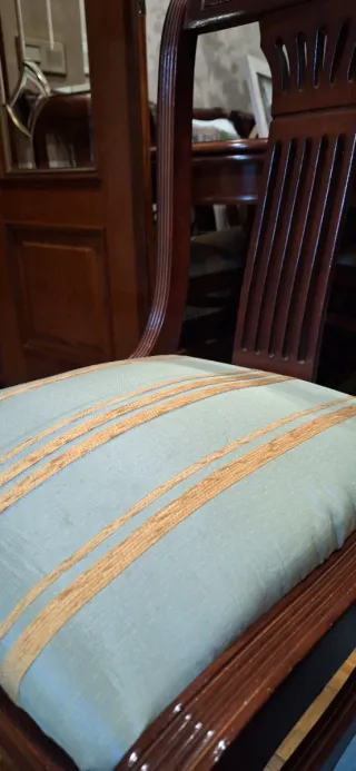 Mesa de comedor extensible en madera + 6 sillas