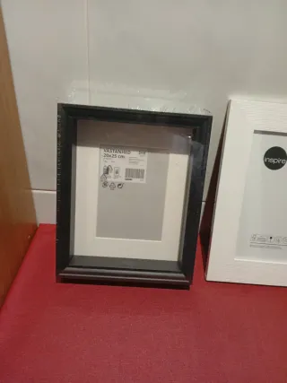 2 Marcos de fotos blancos y negros