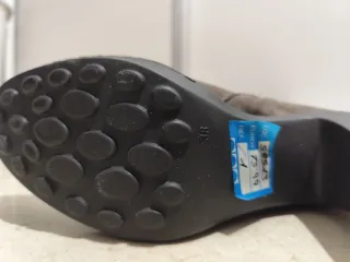 Botas de piel marrones. Talla 38