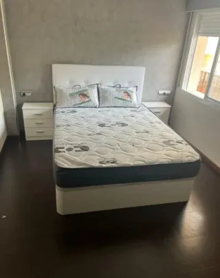 Canapés y colchones nuevos