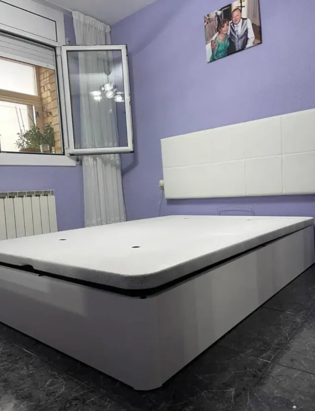 Canapés y colchones nuevos