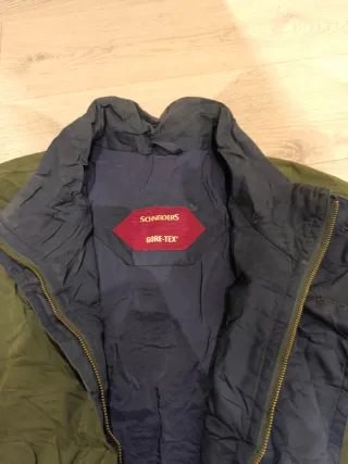 Chaqueta Schneider GORE-TEX Verde