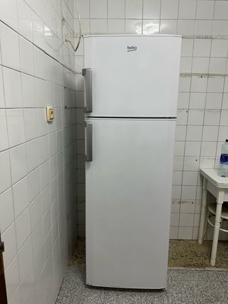 Nevera Beko 1.80m