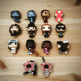 Vendo o cambio 2€ cada unidad