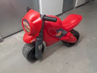 Moto Cars Rayo McQueen niño