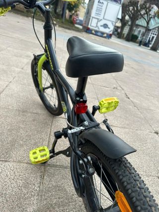 Bicicleta Infantil Btwin 500 Dark Hero