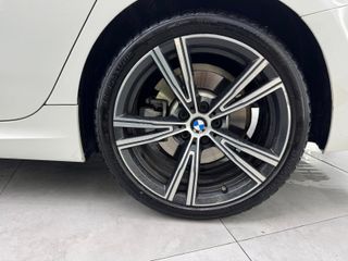BMW Serie 3 330 e Touring M Sport
