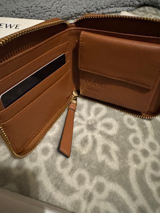 Cartera estilo Loewee Marrón