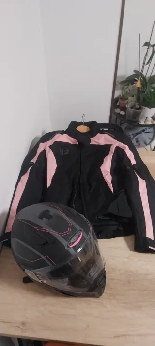 Casco Moto Negro y Rosa para chica