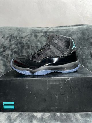 Jordan 11 Black – Nuevas – Talla 41 – Con caja