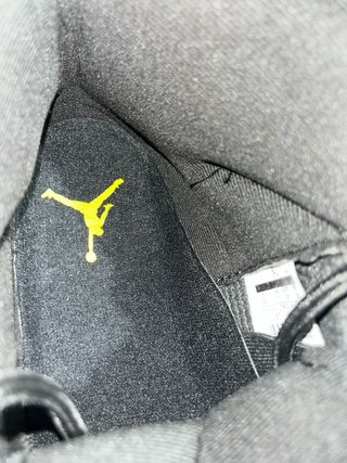 Jordan 11 Black – Nuevas – Talla 41 – Con caja