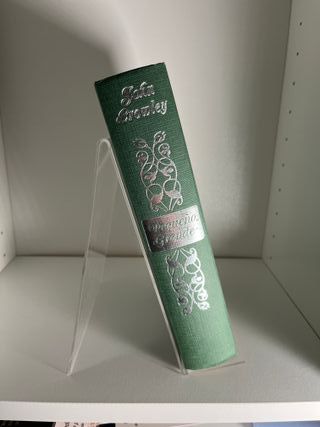 Pequeño, grande (Spanish Edition)