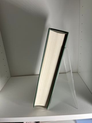 Pequeño, grande (Spanish Edition)