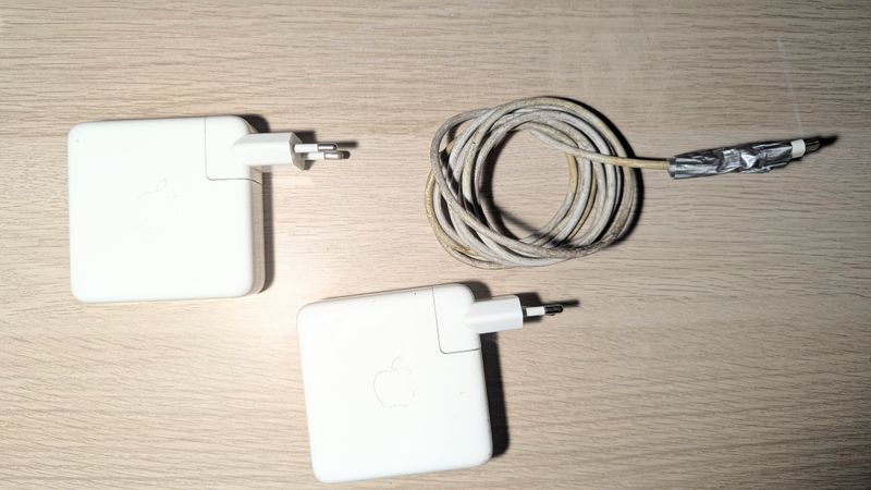 MacBook Pro 15 2018 i7 16GB 256GB Gris Espacial afbeelding 6