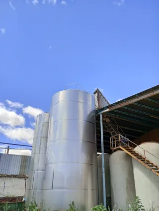 Maquinaria bodega acero inoxidable