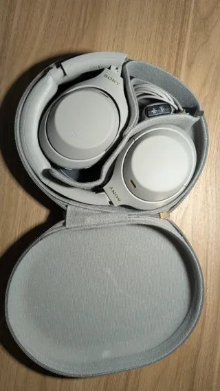 Auriculares Sony WH-1000XM4 Plateados