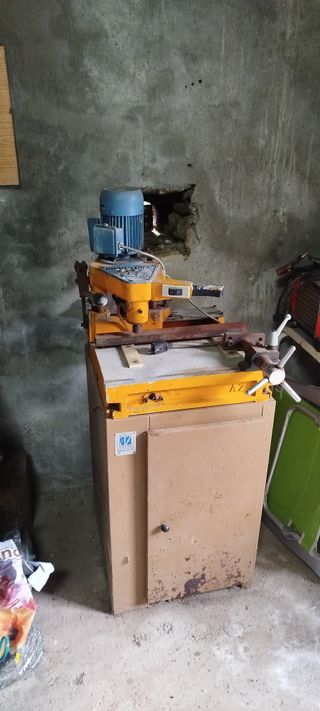 Fresadora de aluminio